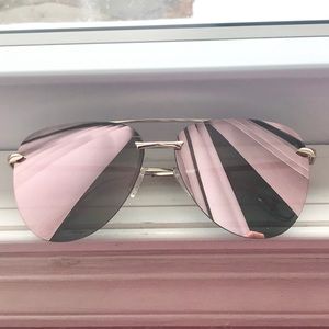 Pink Mirrored Sunnies 🕶 NWOT
